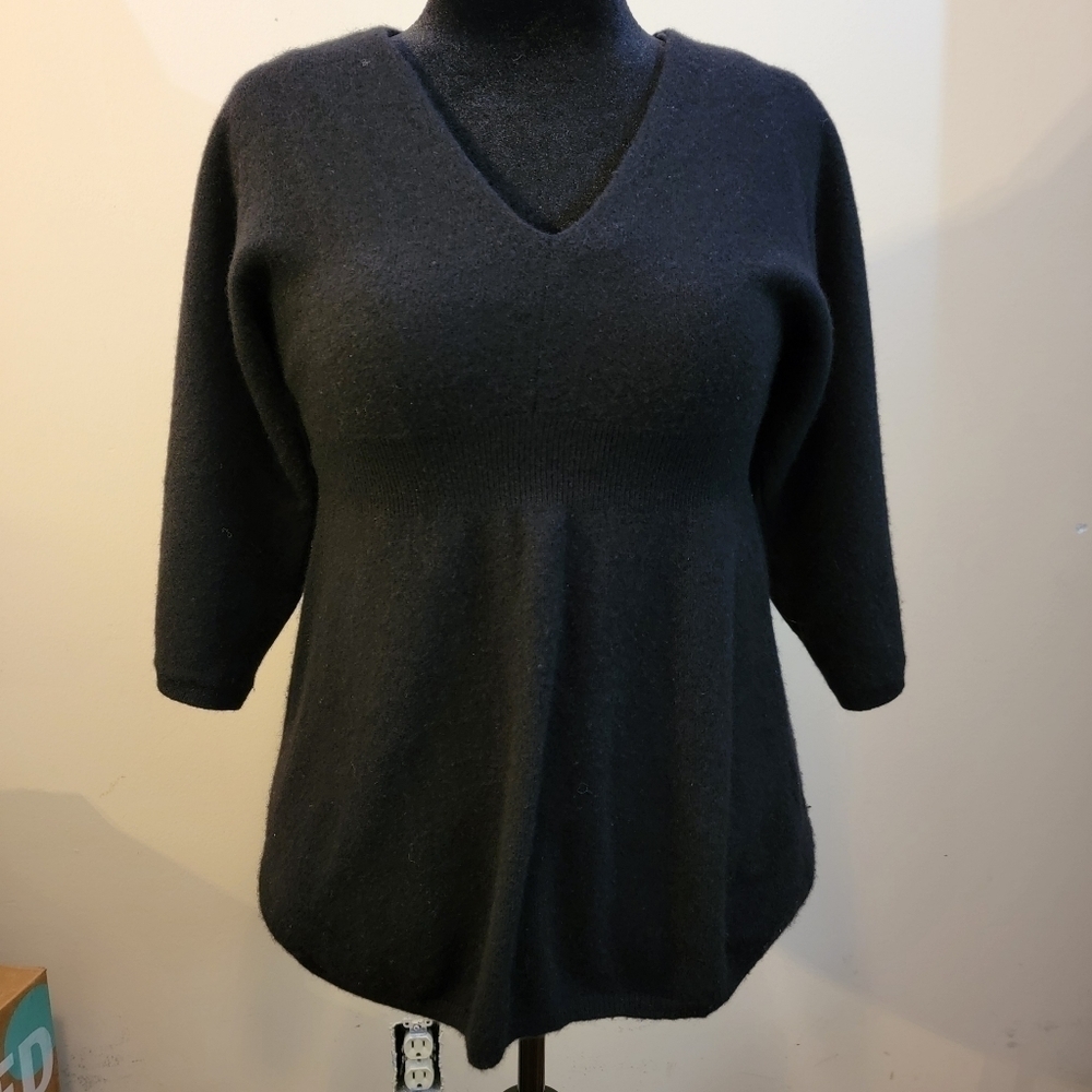 For the Republic V Neck Cashmere Sweater Size M - Picture 1 of 4